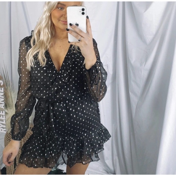 NWT Black and silver star V-neck ruffle with belt tie sheer sleeves mini dress - Picture 6 of 12